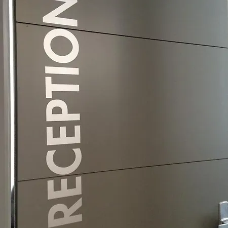 Smartappart Grusse 3* 캉