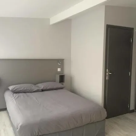 Smartappart Grusse 3* Caen