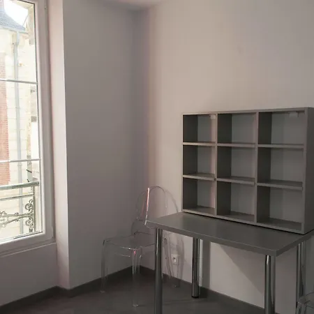 Smartappart Grusse 3* Caen