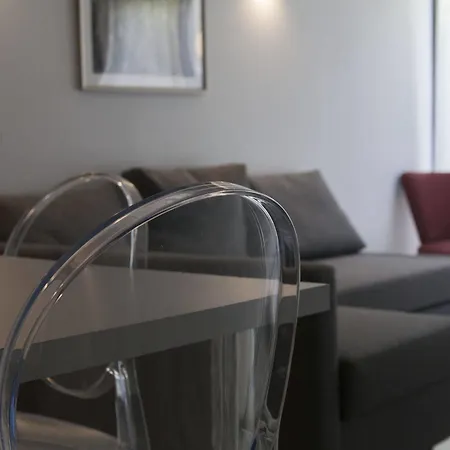 Smartappart Grusse 3* Caen