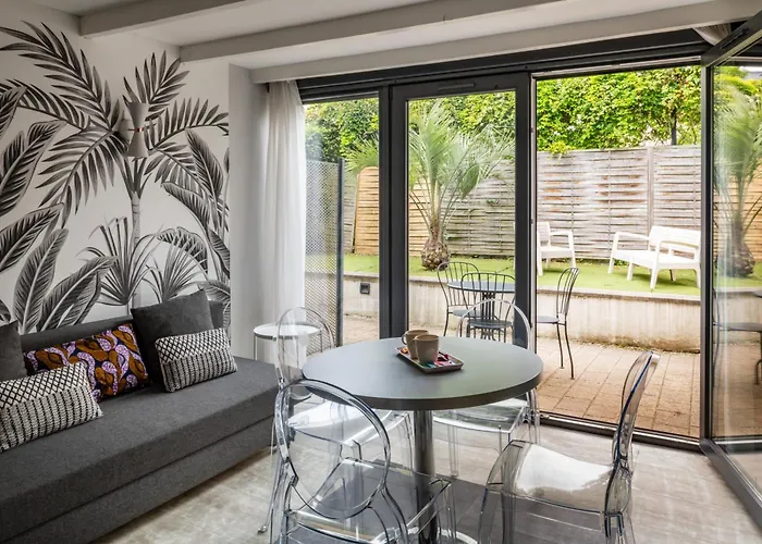 Smartappart Grusse 3* Caen