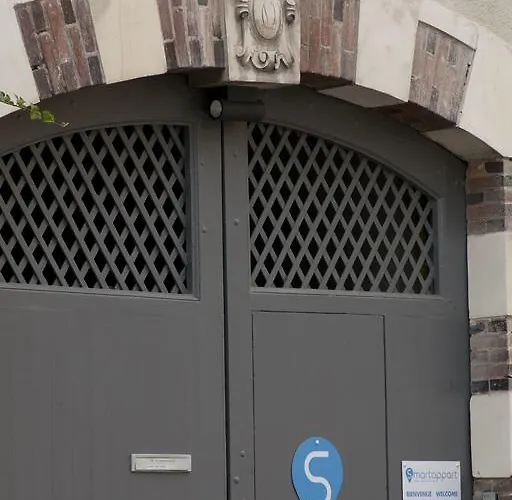 Smartappart Grusse 3* Caen