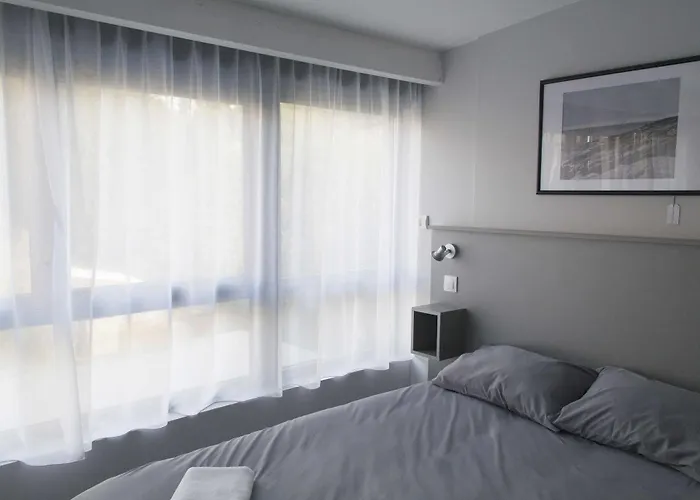 Smartappart Grusse 3* Caen